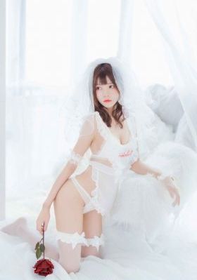 厨房呻吟嗯用力呀嗯啊视频