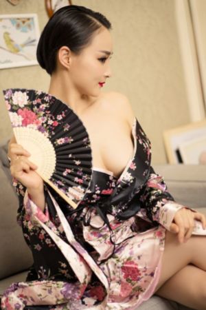 和僧侣交合