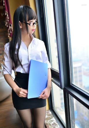 年轻的妈妈在线观看视频
