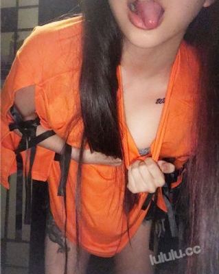 日本亚洲嘘嘘偷窥撒尿